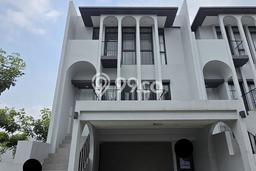 Dijual Rumah Premium dengan Fasilitas Sekitar Lengkap di BSD, Tangerang Selatan Dijual Rumah Premium dengan Fasilitas Sekitar Lengkap di BSD, Tangerang Selatan
