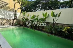 Rumah Mewah LB 315m2 Siap Huni Desain Elegan di Alam Sutera, Tangerang Rumah Mewah LB 315m2 Siap Huni Desain Elegan di Alam Sutera, Tangerang