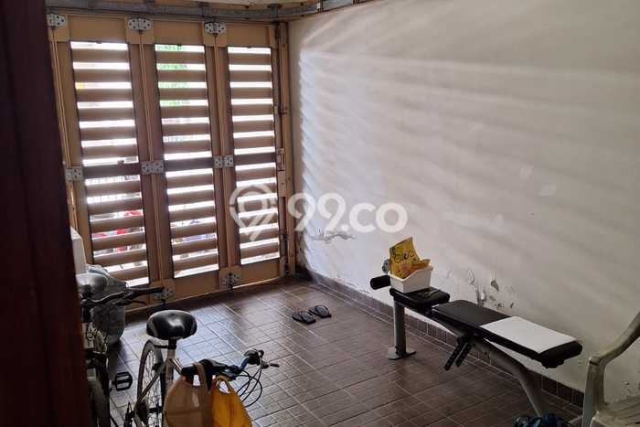 Hunian Mewah Siap Huni LT 160m2 di Kebon Jeruk, Jakarta Barat Hunian Mewah Siap Huni LT 160m2 di Kebon Jeruk, Jakarta Barat