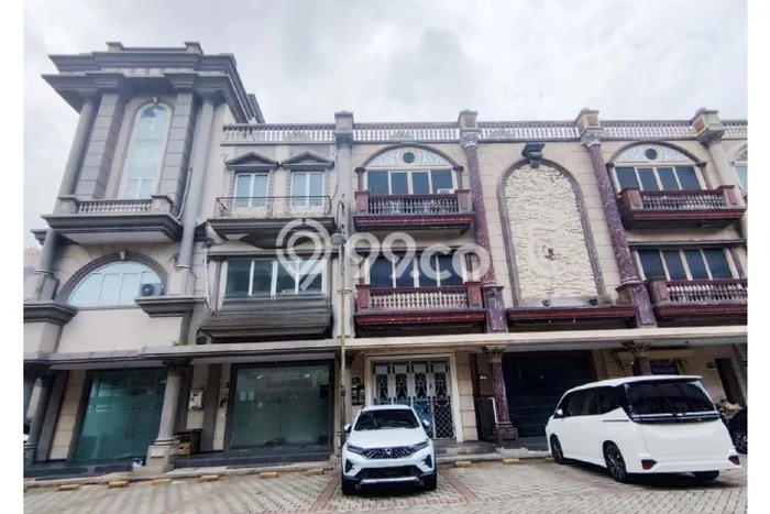 Unit Ruko Dijual di Tangerang LT 72m2 & LB 225m2 Unit Ruko Dijual di Tangerang LT 72m2 & LB 225m2