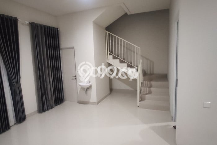 RUMAH BARU MINIMALIS 2 LANTAI CENTRAL PARK JUANDA RUMAH BARU MINIMALIS 2 LANTAI CENTRAL PARK JUANDA