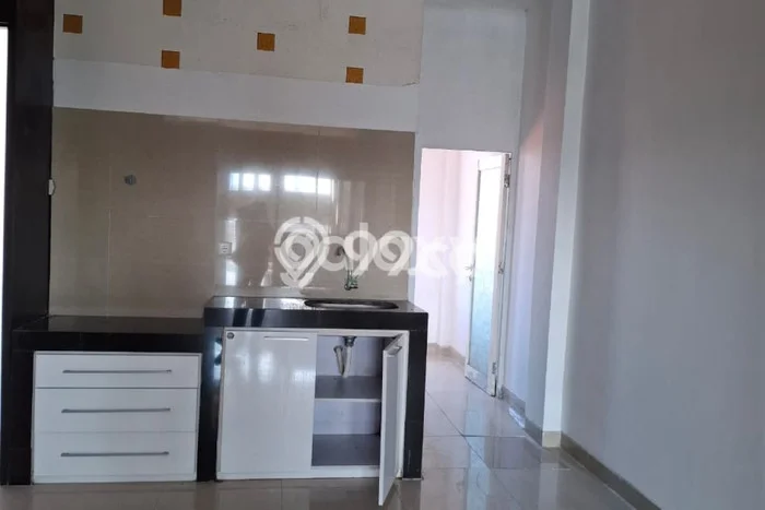 Ruko Disewa di Mulyorejo, Surabaya, LT 150m2 / LB 115m2 Ruko Disewa di Mulyorejo, Surabaya, LT 150m2 / LB 115m2