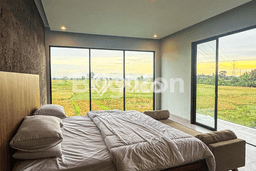 Vila Kawasan , Area 200m2m², Akses ke berbagai keperluan Vila Kawasan , Area 200m2m², Akses ke berbagai keperluan