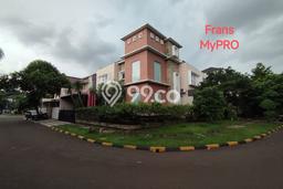 Hunian Elit LB 528m2 Siap Huni Desain Elegan di BSD Puspita Loka, Tangerang Hunian Elit LB 528m2 Siap Huni Desain Elegan di BSD Puspita Loka, Tangerang