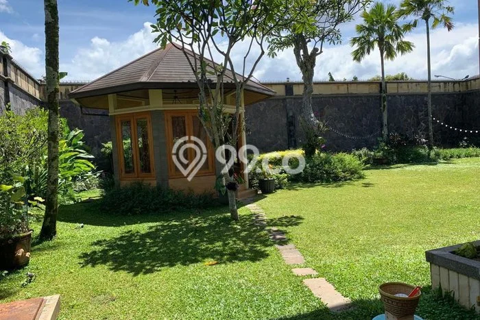 Rumah Luxury Modern Tanpa Renovasi di Dago Bandung Rumah Luxury Modern Tanpa Renovasi di Dago Bandung
