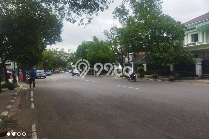 For Sale! Luxury House LT 227m2 Desain Elegan di Bandung Kota For Sale! Luxury House LT 227m2 Desain Elegan di Bandung Kota