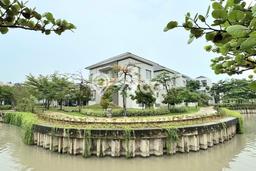 Rumah Elit Modern Siap Huni di Pantai Indah Kapuk Jakarta Utara Rumah Elit Modern Siap Huni di Pantai Indah Kapuk Jakarta Utara