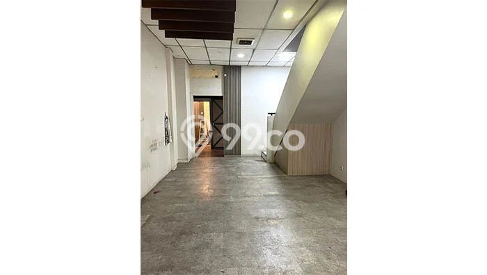 Ruko Disewakan di Kawasan Ramai Kembangan, Jakarta Barat Ruko Disewakan di Kawasan Ramai Kembangan, Jakarta Barat