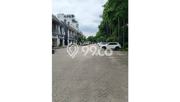 Ruko Disewakan di Kawasan Ramai Kembangan, Jakarta Barat Ruko Disewakan di Kawasan Ramai Kembangan, Jakarta Barat