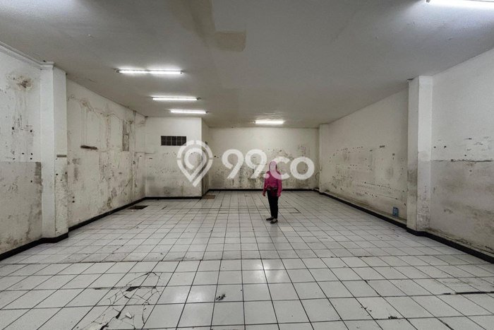 Ruko Kawasan Komersial Kawasan Caringin, Luas 72m², For Rent, Ready Pakai Ruko Kawasan Komersial Kawasan Caringin, Luas 72m², For Rent, Ready Pakai