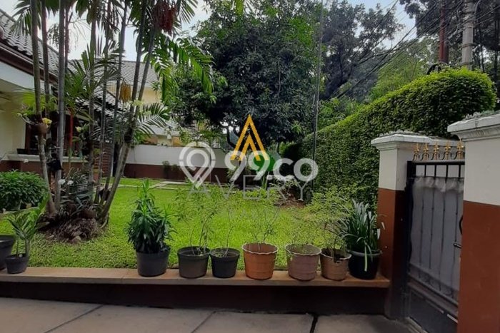 Rumah Mewah Siap Huni LT 676m2 di Menteng, Jakarta Pusat Rumah Mewah Siap Huni LT 676m2 di Menteng, Jakarta Pusat