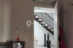 Rumah 2,5 Lantai di Fortune Terrace Graha Raya Lokasi Bagus Rumah 2,5 Lantai di Fortune Terrace Graha Raya Lokasi Bagus