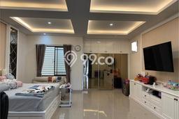 Rumah dengan Lokasi Strategis 4 KT di Green Lake City, Jakarta Barat Rumah dengan Lokasi Strategis 4 KT di Green Lake City, Jakarta Barat