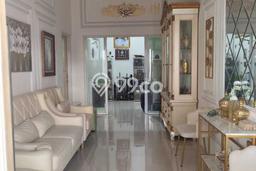 Rumah Luxury Modern Tanpa Renovasi di Joglo Jakarta Barat Rumah Luxury Modern Tanpa Renovasi di Joglo Jakarta Barat