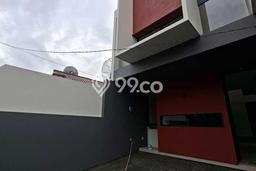 Ready to Use! Premium House LT 90m2 Desain Modern di Joglo Ready to Use! Premium House LT 90m2 Desain Modern di Joglo