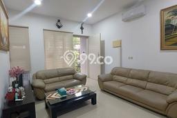 Rumah dengan Lokasi Strategis 6 KT di Green Lake City, Jakarta Barat Rumah dengan Lokasi Strategis 6 KT di Green Lake City, Jakarta Barat