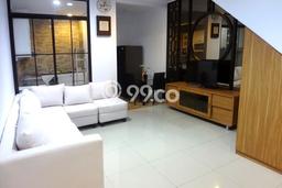 Disewakan Rumah Harga Terjangkau di Green Lake City Jakarta Barat dengan 2 KT Disewakan Rumah Harga Terjangkau di Green Lake City Jakarta Barat dengan 2 KT