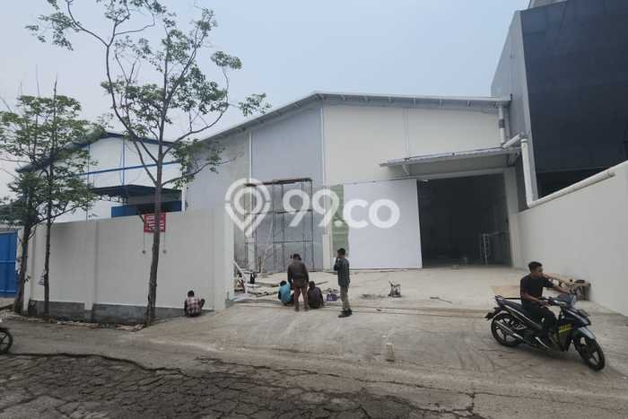 SEWA TERBAIK! Gudang di Cipondoh, Luas 615m2m², Kawasan Berkembang, Siap Untuk Digunakan SEWA TERBAIK! Gudang di Cipondoh, Luas 615m2m², Kawasan Berkembang, Siap Untuk Digunakan