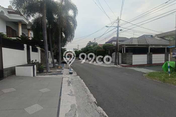Lahan Investasi Lokasi Rawamangun Jakarta Timur - Lahan Investasi Lokasi Rawamangun Jakarta Timur -