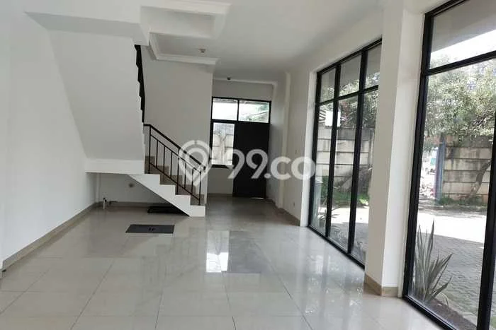 Ruko For Rent di Marunda, Luas 160m², Area Utama, Lokasi Mudah Ruko For Rent di Marunda, Luas 160m², Area Utama, Lokasi Mudah