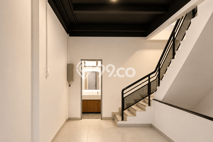 Untuk Disewa Ruko di Gambir Jakarta Pusat LT 225m2, LB 675m2 Untuk Disewa Ruko di Gambir Jakarta Pusat LT 225m2, LB 675m2