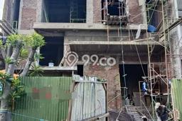 Ready to Use! Premium House LT 220m2 Desain Elegan di Pakuwon City Ready to Use! Premium House LT 220m2 Desain Elegan di Pakuwon City