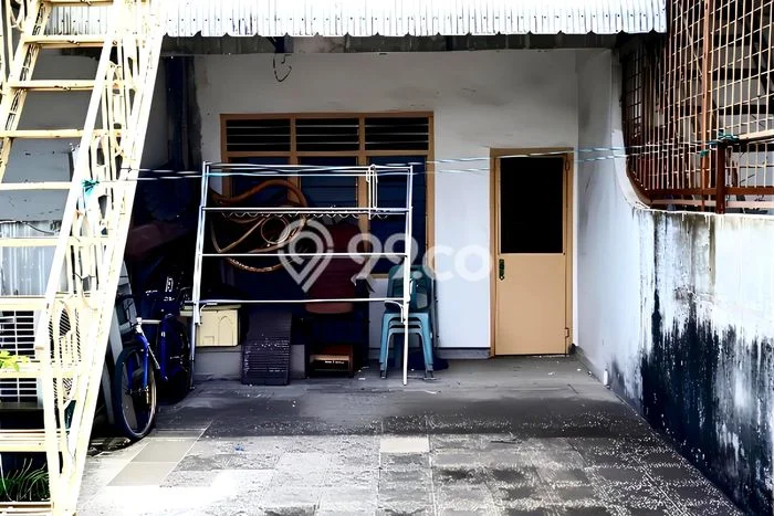 Ruko untuk disewa di Medan Petisah punya LT 88m2 & LB 72m2 harga sewa kompetitif Ruko untuk disewa di Medan Petisah punya LT 88m2 & LB 72m2 harga sewa kompetitif