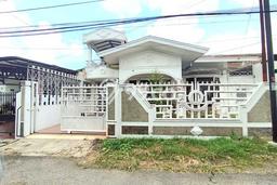 For Sale Rumah 4 Kamar Lokasi Strategis Bagus dan Strategis di Medan Sunggal For Sale Rumah 4 Kamar Lokasi Strategis Bagus dan Strategis di Medan Sunggal