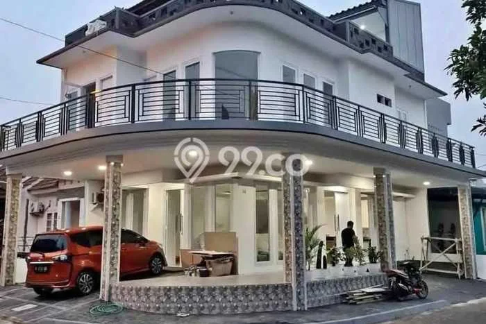 Ready to Use! Luxury House LT 131m2 Desain Elegan di Tangerang Kota Ready to Use! Luxury House LT 131m2 Desain Elegan di Tangerang Kota