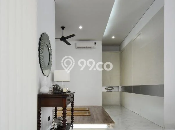 Rumah Elit LB 512m2 Siap Huni Desain Elegan di Cibubur, Bogor Rumah Elit LB 512m2 Siap Huni Desain Elegan di Cibubur, Bogor