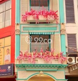 Ruko Bagus Dijual LB 243m2 Lokasi Strategis Tangerang Selatan Area Cocok untuk Bisnis Ruko Bagus Dijual LB 243m2 Lokasi Strategis Tangerang Selatan Area Cocok untuk Bisnis