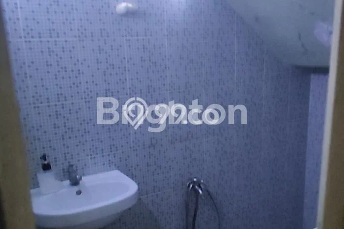 LOKASI PREMIUM! Ruko Kawasan , Luas 150m2m², Jalan Utama, Kawasan Komersial LOKASI PREMIUM! Ruko Kawasan , Luas 150m2m², Jalan Utama, Kawasan Komersial