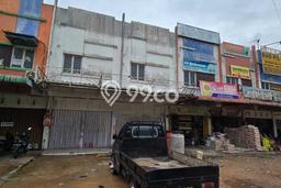Area Ramai! Ruko Dijual di Batu Aji untuk Bisnis Luas Bangunan 400m2 Area Ramai! Ruko Dijual di Batu Aji untuk Bisnis Luas Bangunan 400m2