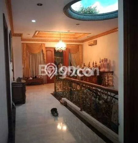 Hunian Mewah Siap Huni LT 330m2 di Kelapa Gading, Jakarta Utara Hunian Mewah Siap Huni LT 330m2 di Kelapa Gading, Jakarta Utara