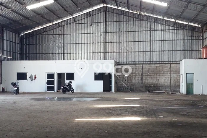 Gudang Komersial Disewakan di Genuk Semarang Luas 1500m2 Gudang Komersial Disewakan di Genuk Semarang Luas 1500m2