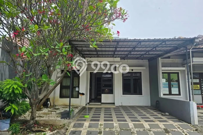 For Sale Hunian Rumah Nyaman 3 Kamar di Ketintang, Surabaya For Sale Hunian Rumah Nyaman 3 Kamar di Ketintang, Surabaya