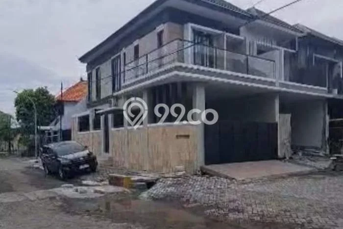 Rumah Modern Minimalis 4 KT Bisa Langsung Pindah di Wonocolo Rumah Modern Minimalis 4 KT Bisa Langsung Pindah di Wonocolo
