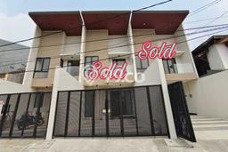 Dijual Rumah Strategis Bagus Punya 5 KT di Sukolilo Surabaya SHM Dijual Rumah Strategis Bagus Punya 5 KT di Sukolilo Surabaya SHM