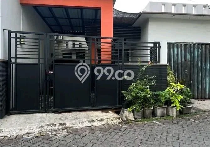 Rumah Modern Cantik 3 KT Bisa Langsung Pindah di Bulak Rumah Modern Cantik 3 KT Bisa Langsung Pindah di Bulak
