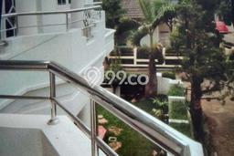 Jual Rumah Modern 7 KT di Taman Kopo Indah, Bandung Jual Rumah Modern 7 KT di Taman Kopo Indah, Bandung