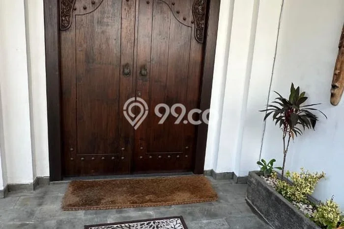 FOR SALE! Vila Kawasan , Area 395m2m², Lokasi Strategis FOR SALE! Vila Kawasan , Area 395m2m², Lokasi Strategis