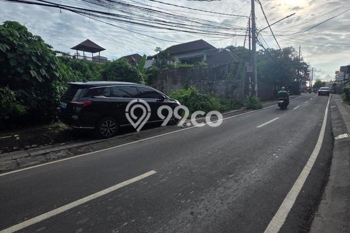 Tanah Disewa Strategis di Badung Luas 2150m2 Tanah Disewa Strategis di Badung Luas 2150m2