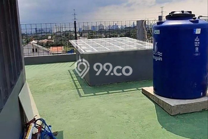 Unit Ruko disewakan di Makasar Jakarta Timur dengan LT 60m2 / LB 180m2 Unit Ruko disewakan di Makasar Jakarta Timur dengan LT 60m2 / LB 180m2