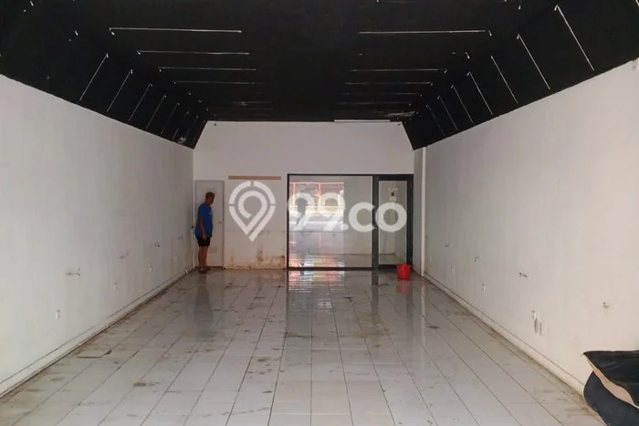 Ruko Disewa di Jakarta Timur dengan LB 96m2 Area Komersial Ramai Ruko Disewa di Jakarta Timur dengan LB 96m2 Area Komersial Ramai