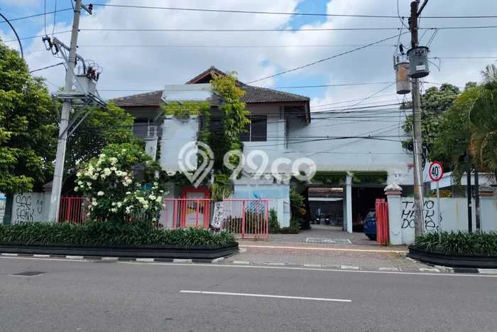 LOKASI PREMIUM! Ruko di Umbulharjo, Luas 500m², Lokasi Ramai LOKASI PREMIUM! Ruko di Umbulharjo, Luas 500m², Lokasi Ramai