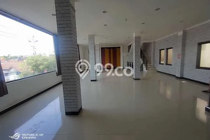 SENTRA BISNIS! Ruko Kawasan Godean, Luas 336m², Lokasi Premium SENTRA BISNIS! Ruko Kawasan Godean, Luas 336m², Lokasi Premium