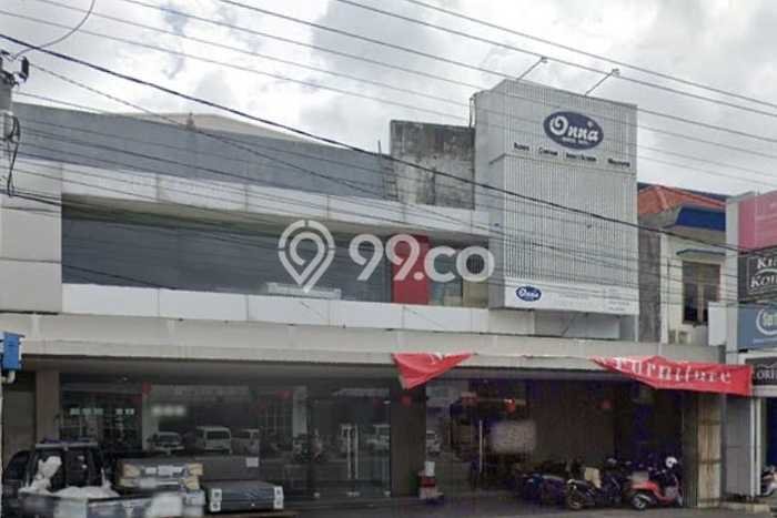 Komersial Area Bisnis Kawasan Mantrijeron, Luas 1800m², Siap Usaha Komersial Area Bisnis Kawasan Mantrijeron, Luas 1800m², Siap Usaha