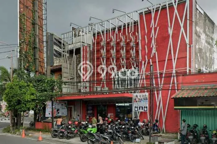 Ruko disewakan lokasi strategis Depok Sleman 490m2 Ruko disewakan lokasi strategis Depok Sleman 490m2