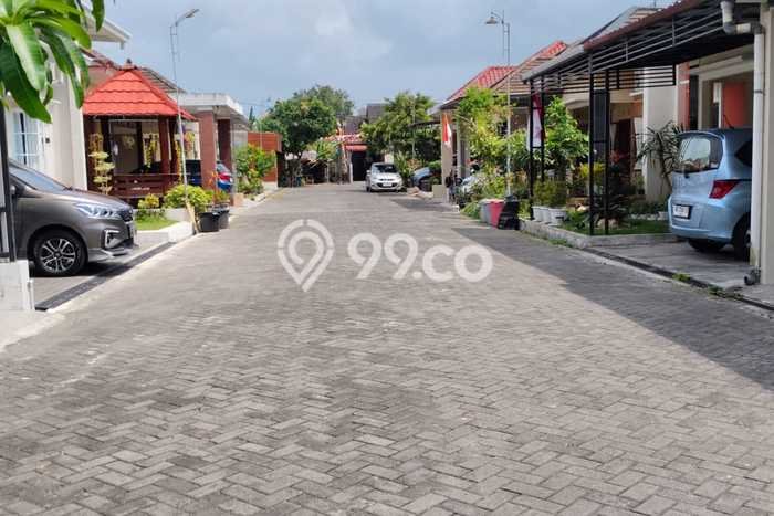 For Sale Rumah 3 Kamar Lokasi Ideal Bagus dan Strategis di Kalasan For Sale Rumah 3 Kamar Lokasi Ideal Bagus dan Strategis di Kalasan