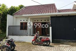 PRIME AREA! Rumah kawasan Condong Catur, 1 KM, Area Premium, LT 115m² Bangunan 90m² PRIME AREA! Rumah kawasan Condong Catur, 1 KM, Area Premium, LT 115m² Bangunan 90m²